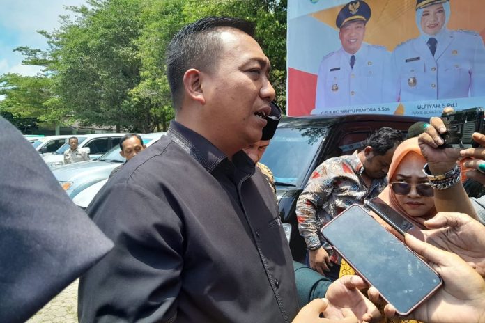 bupati situbondo rio