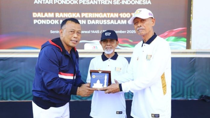 peringatan-100-tahun-pondok-modern-gontor-ponorogo-1758516720335_169 (1)